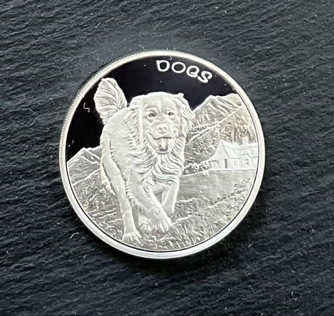 【未使用】フィジー 2022年 『草原を駆ける犬』1オンスBU銀貨・カプセル入り