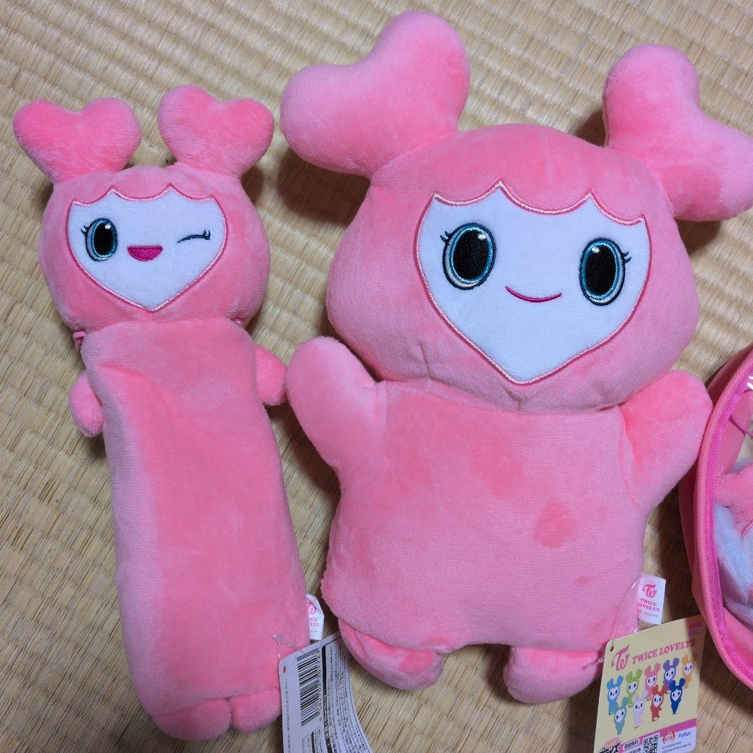 TWICE Loveysピンクのぬいぐるみ・マスコットセット