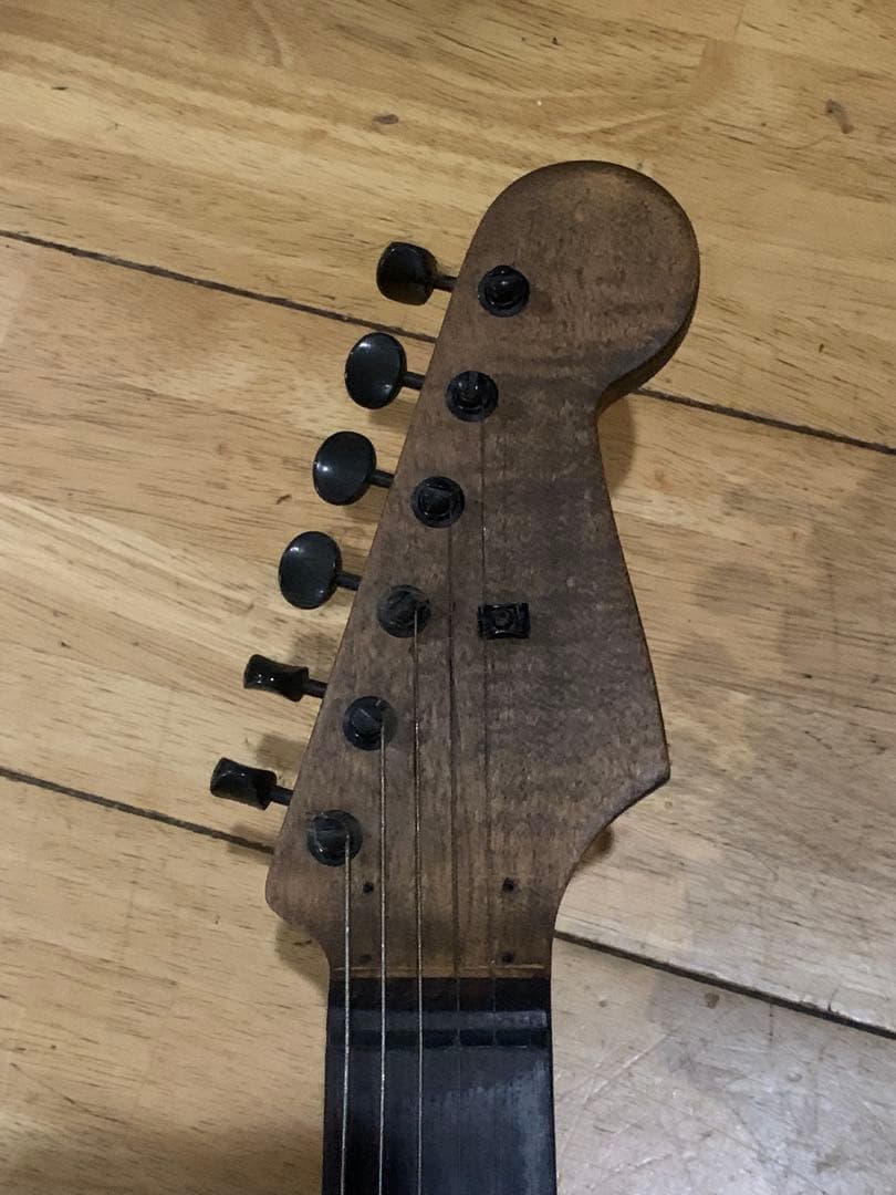 A*x様 ストラトタイプ 自作コンポーネントギター