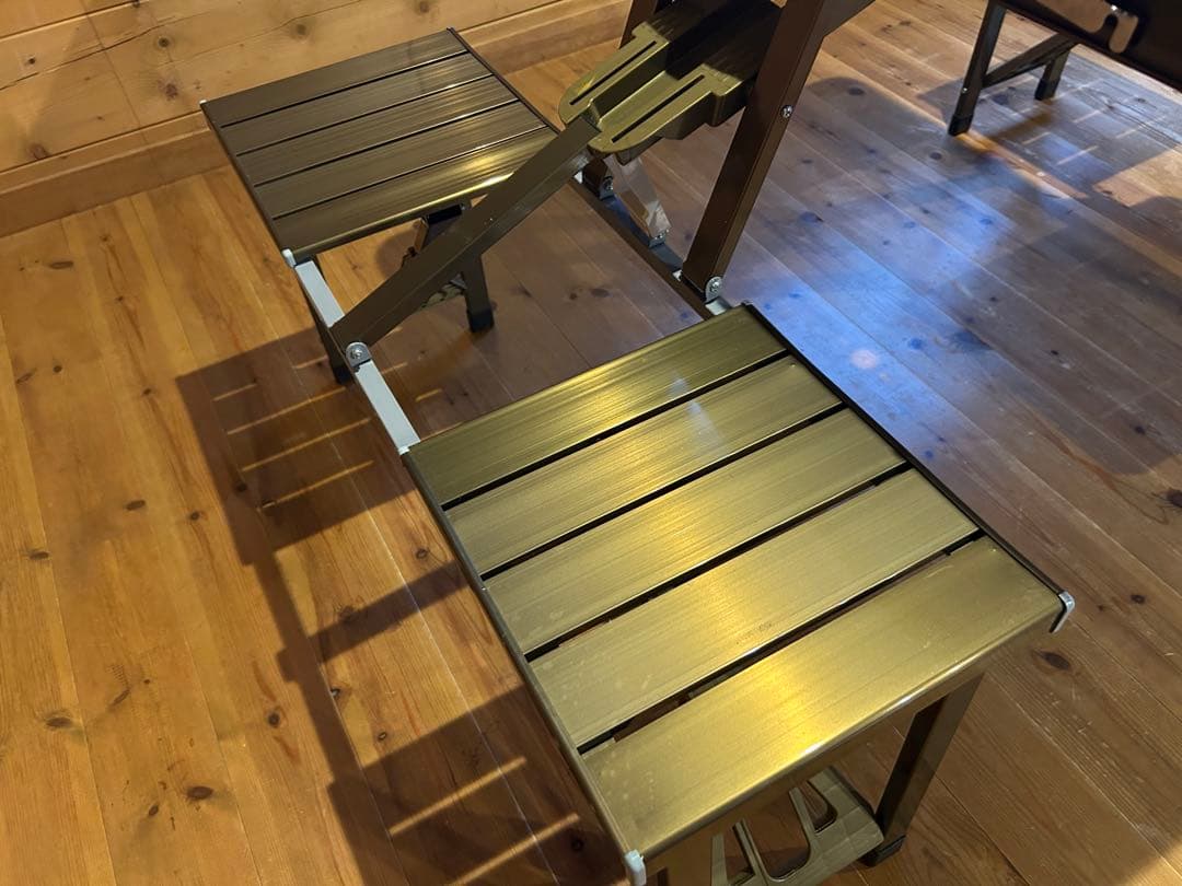 アウトドア　折りたたみテーブルチェアセット　木目調