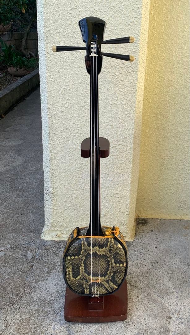 画像追加＆価格大幅調整！！昭和中期頃八重山黒木真壁型三線　古典音楽師範様より