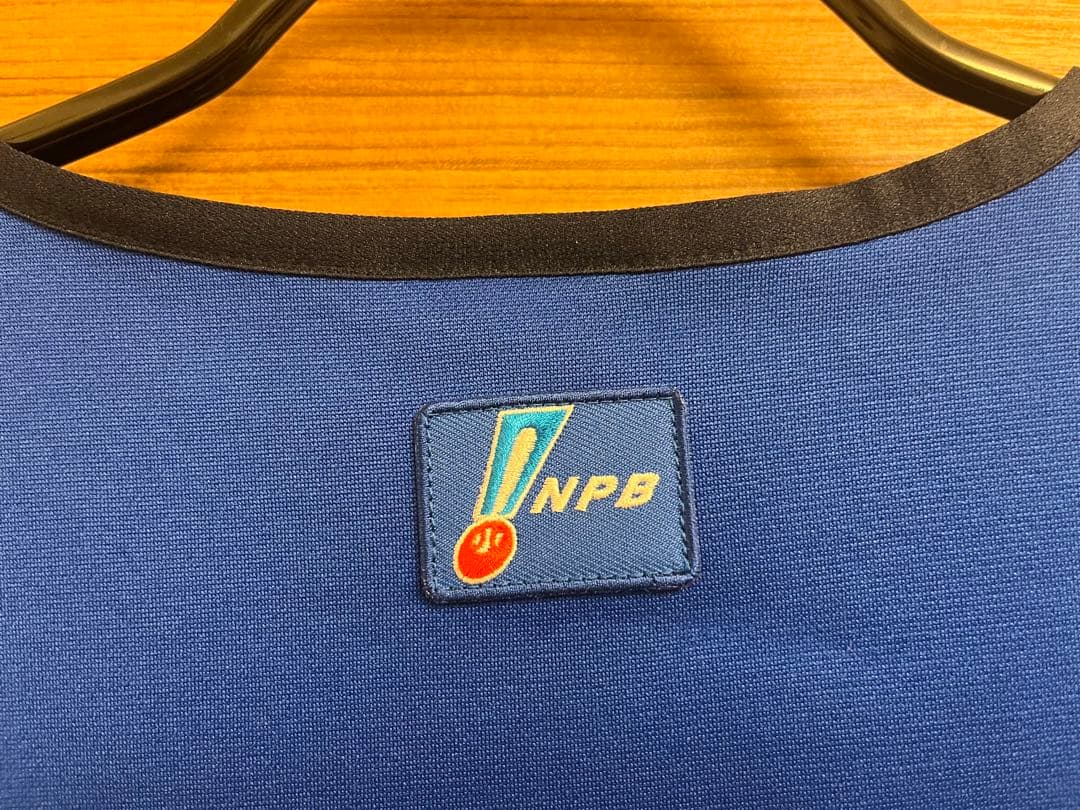 【NPBマーク】横浜DeNAベイスターズ　ハーフジッププルオーバー　デサント　L