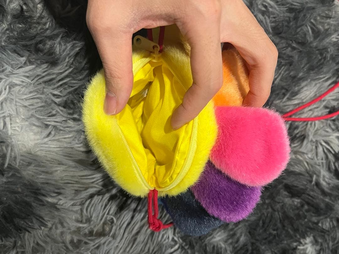 kaikaikiki ポーチ