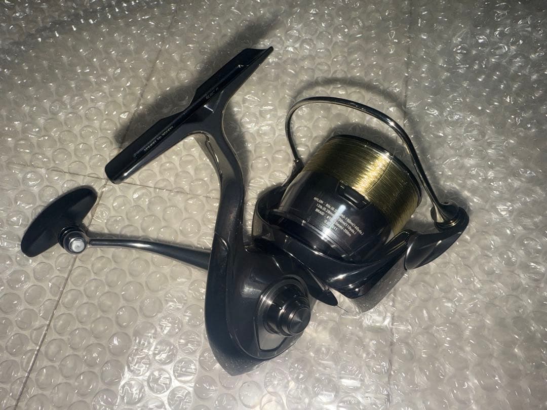 ダイワ　イグジストLT3000-H セミハードケース付き