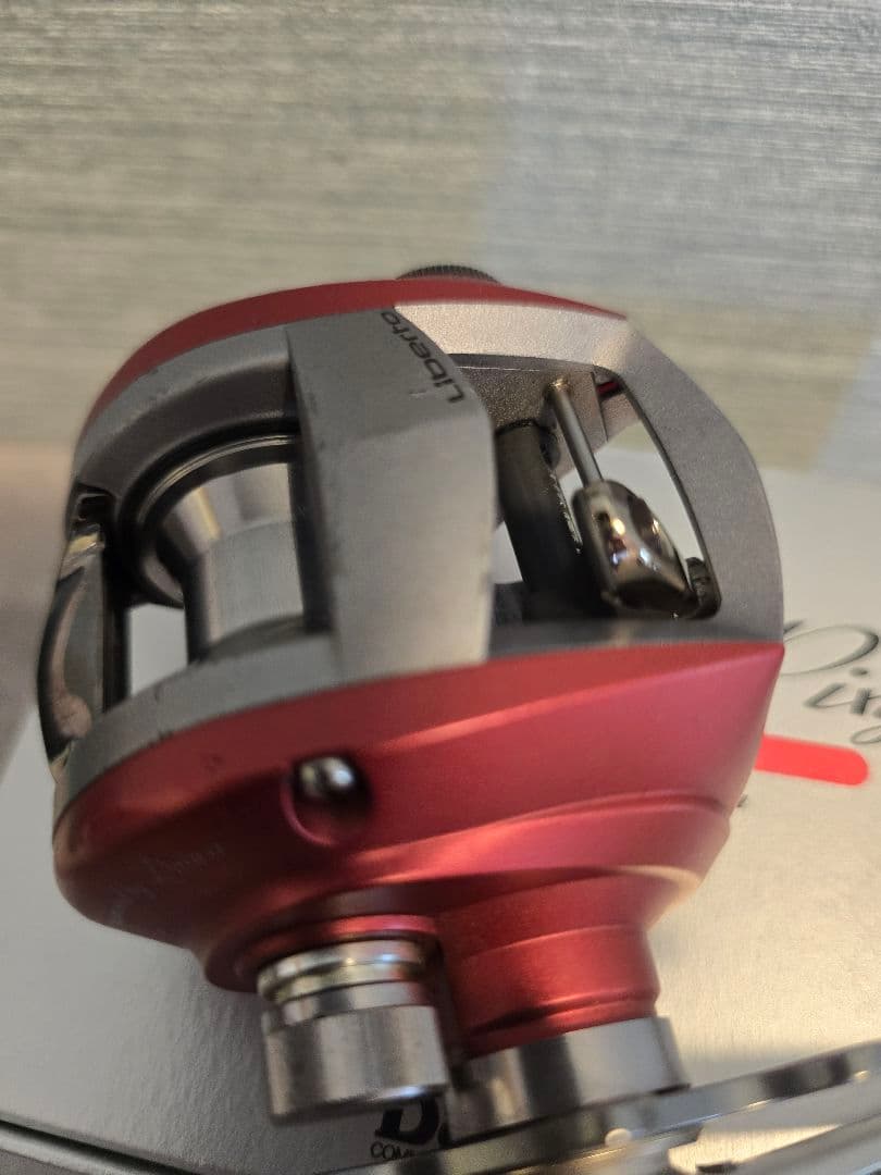 最終値下 リベルトピクシー　エアリーレッド リミテッドカラー　ベイトフィネス