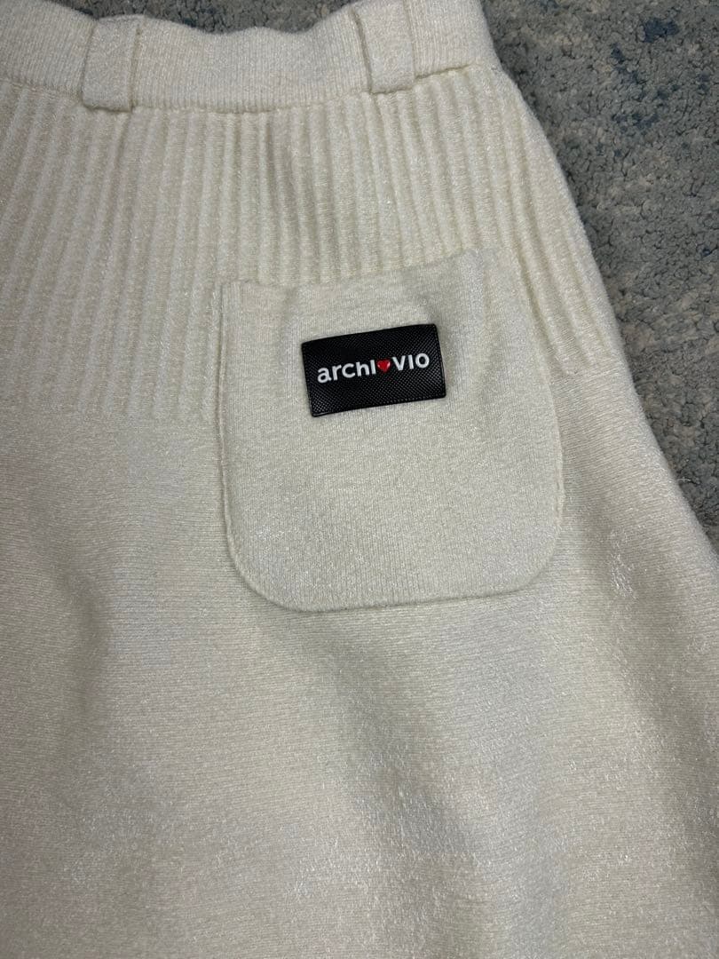【極美品/36】アルチビオ ゴルフ ニット スカート　白 2024AW春ゴルフ