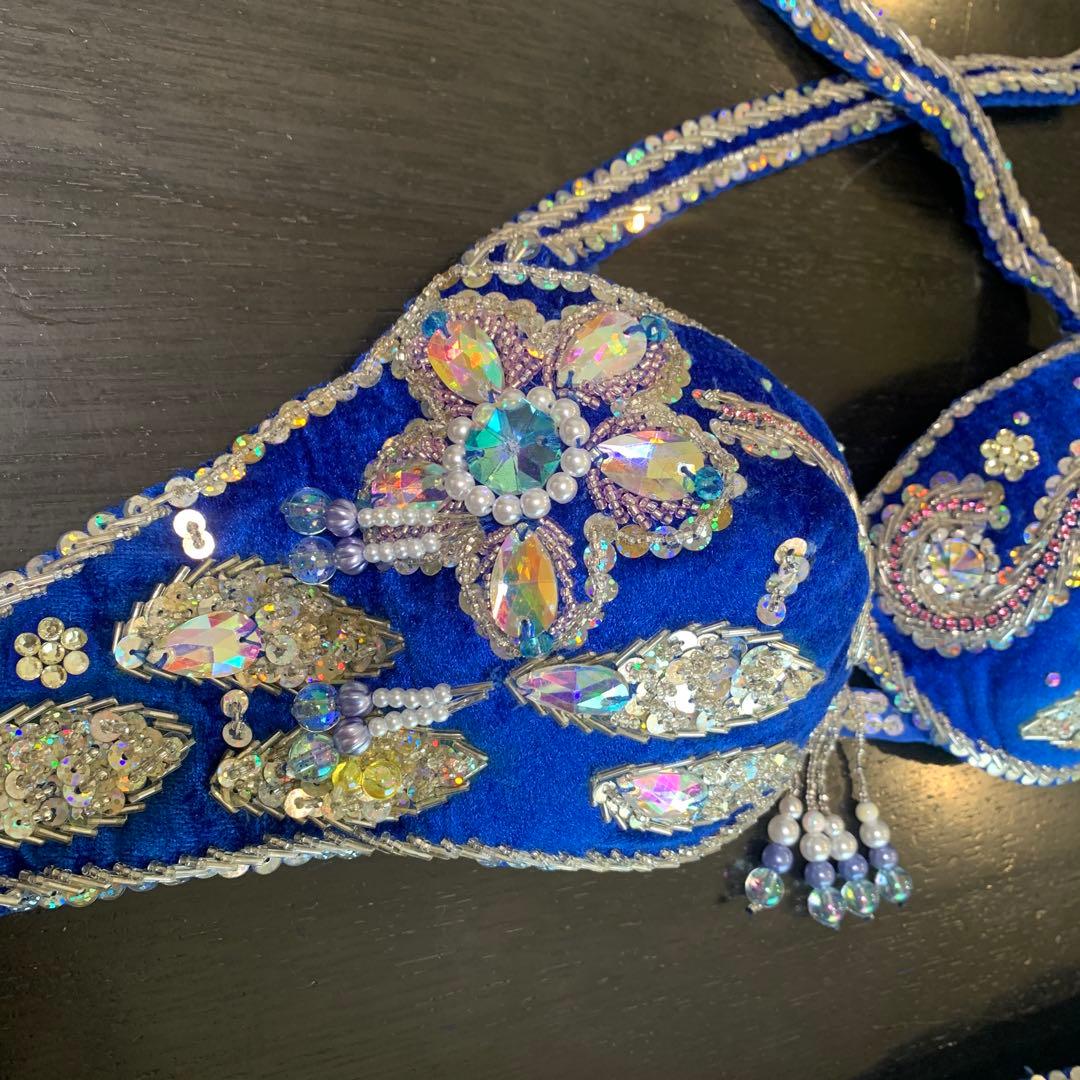 ベリーダンス 衣装　セットアップ　オリエンタル　青　ブラベルトスカート　着画あり