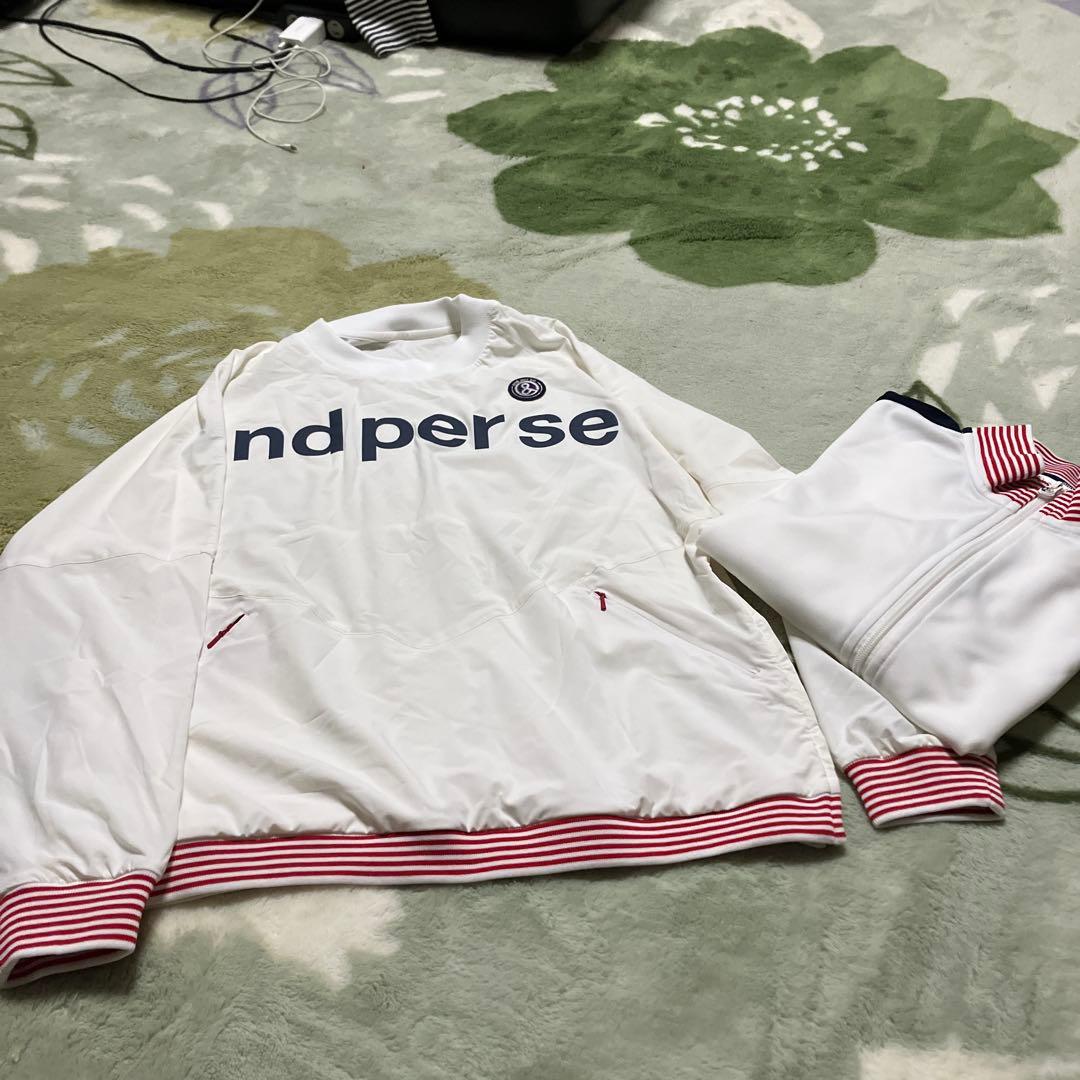 and per se 未使用品　ホワイト ジップアップトレーナーとブルゾン