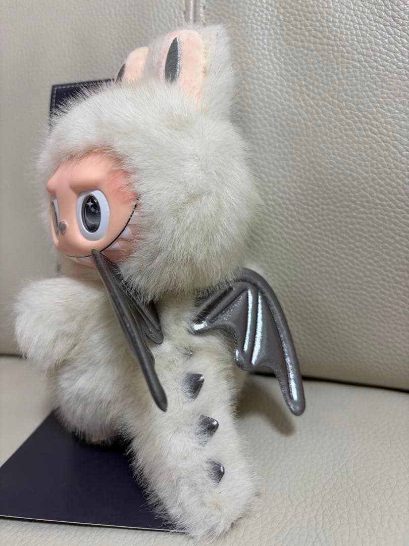 【白いと茶色】海外限定　ジモモ　JIMOMO ラブブ　labubu