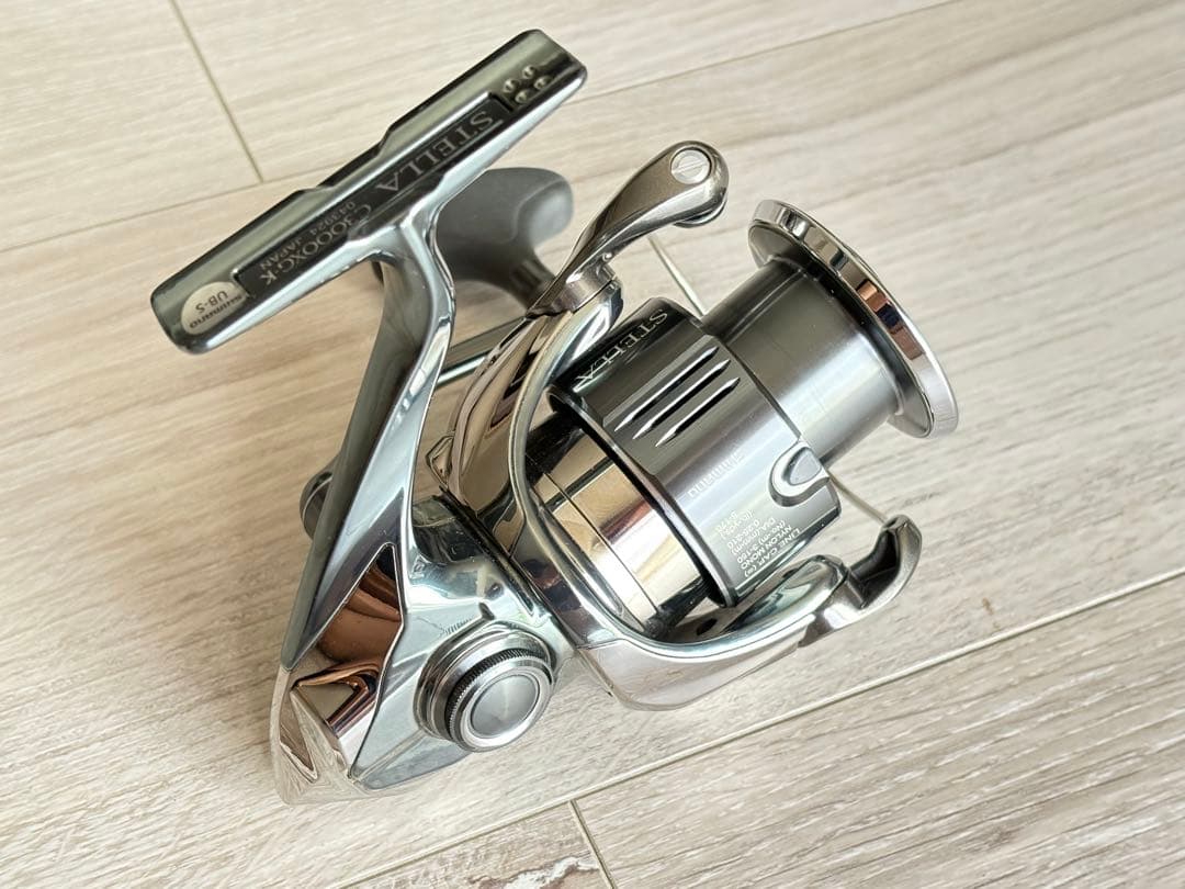 【美品】シマノ　22 ステラ　c3000xg