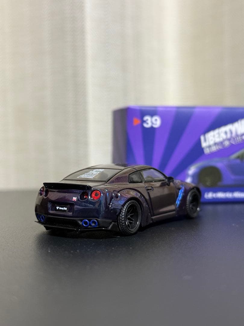 ミニカー MINI GT Liberty Walk GT-R Magic Purple