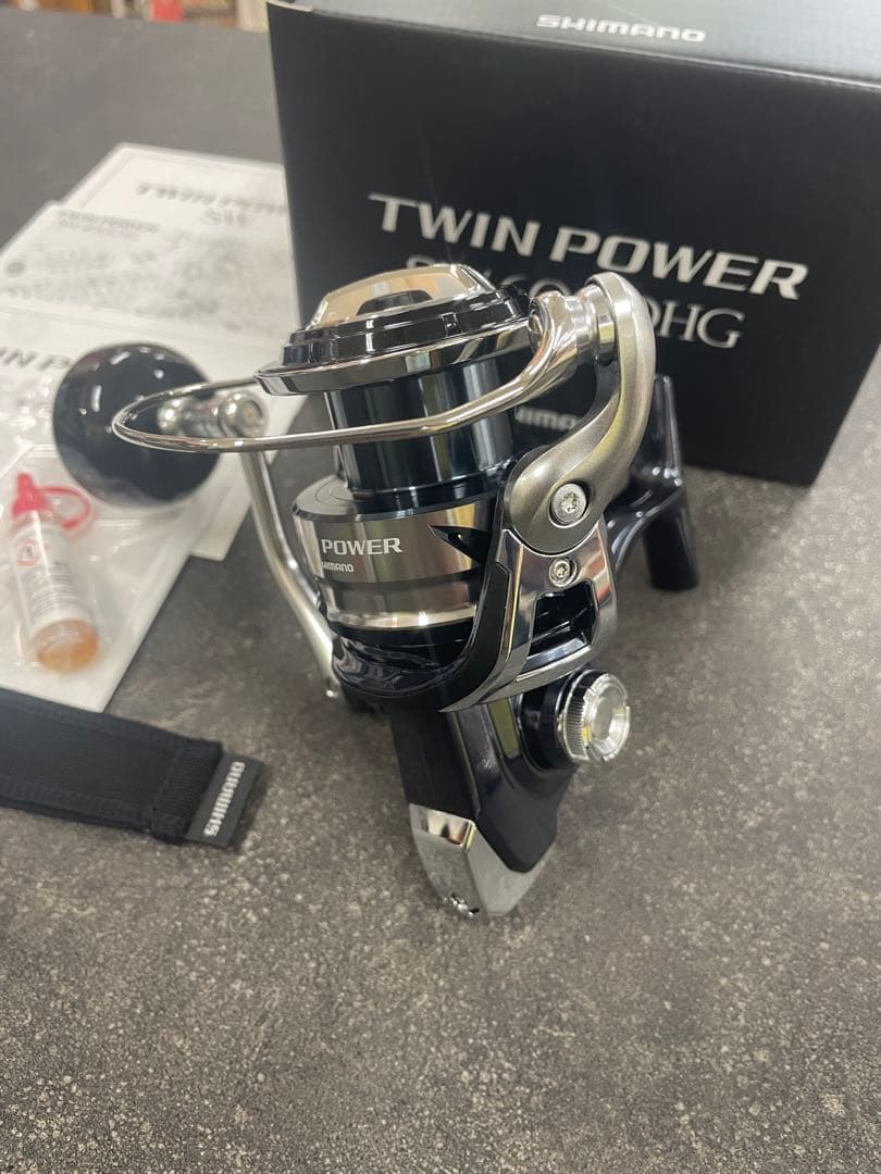 未使用SHIMANO TWIN POWER SW 6000HG 21ツインパワー