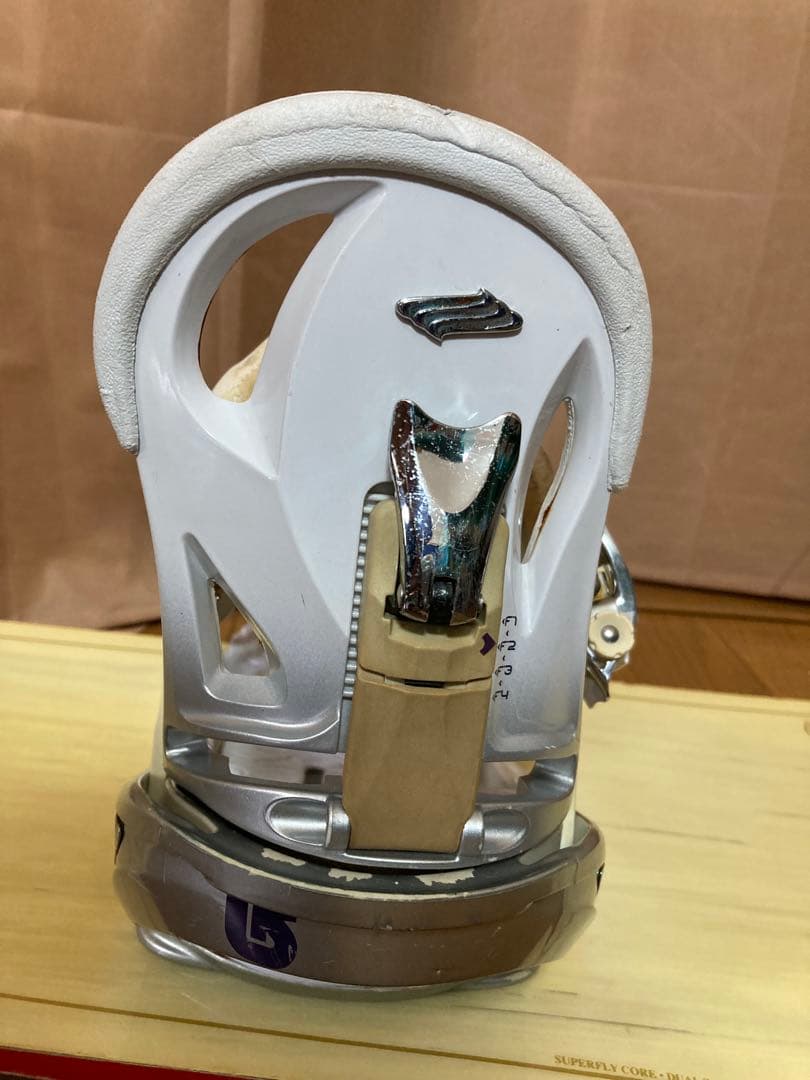 Burton Avenue スノーボード ビンディング付き