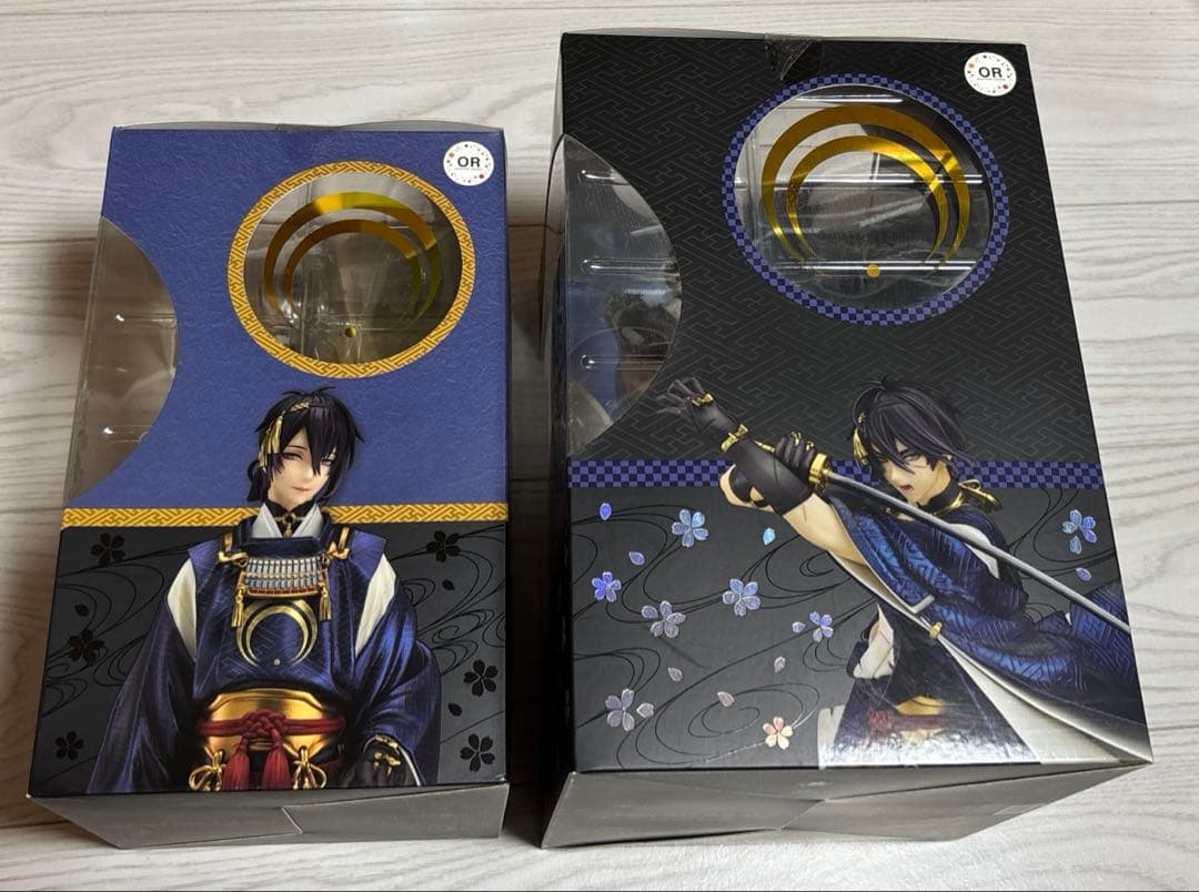 刀剣乱舞 三日月宗近 通常Ver. &真剣必殺Ver. 1/8スケールフィギュア