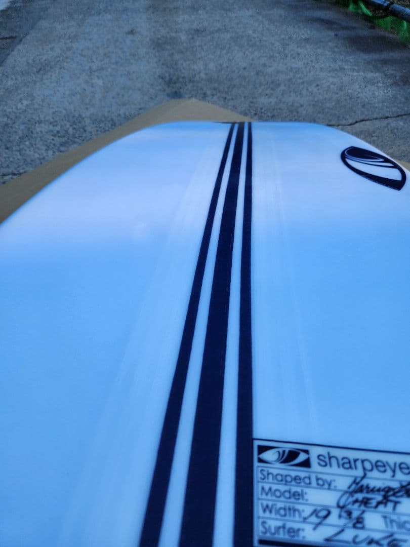 シャープアイサーフボード　CHEAT CODE. モデル