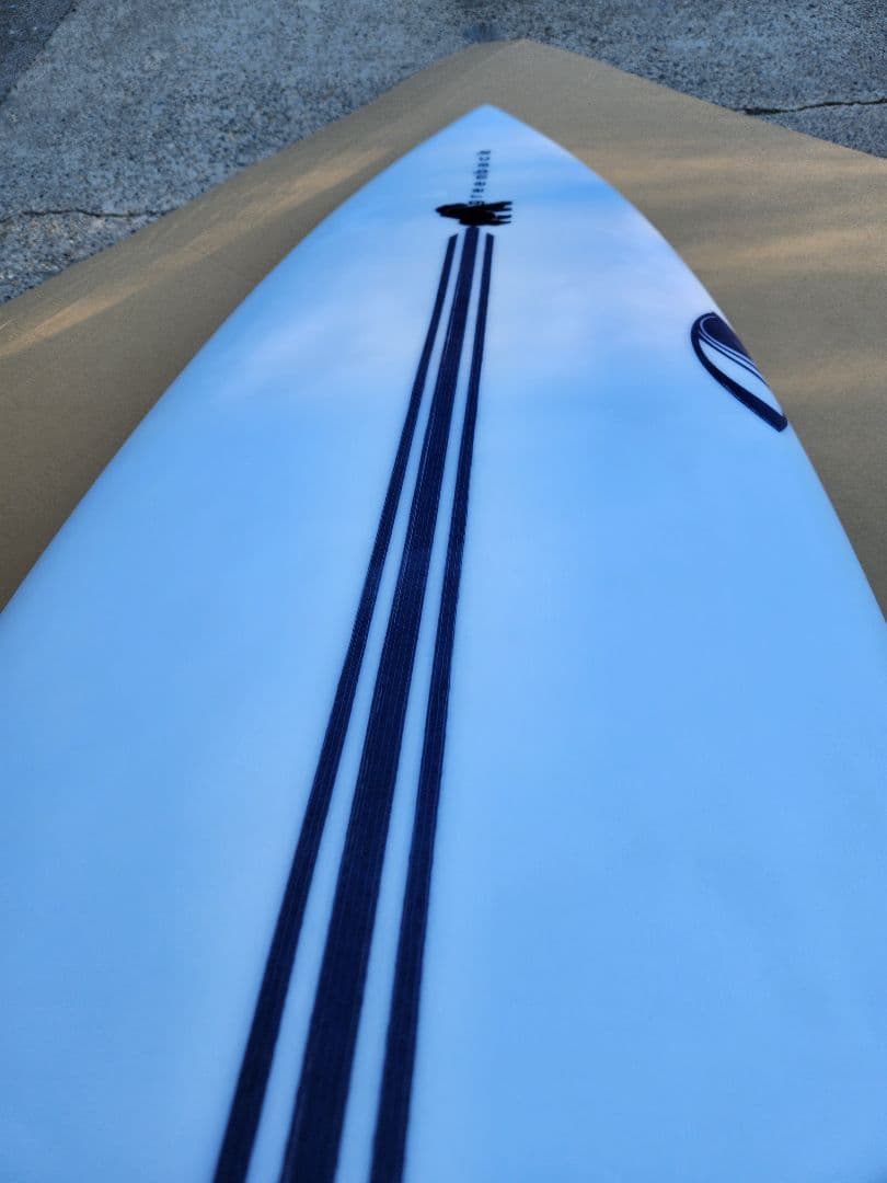 シャープアイサーフボード　CHEAT CODE. モデル