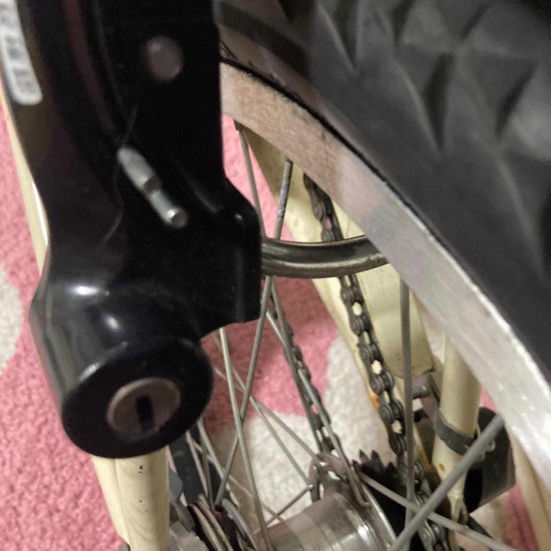 ブリヂストンアイボリー シティサイクル 前面バスケット付き