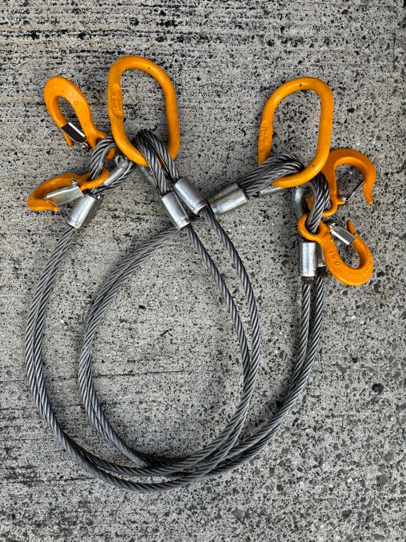 2本吊ワイヤースリング。1t吊、2セット。