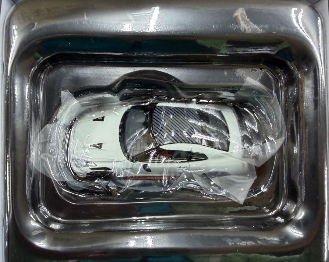 トミカ NISSAN GT-R NISMO 2020 LV-N217a,b,c