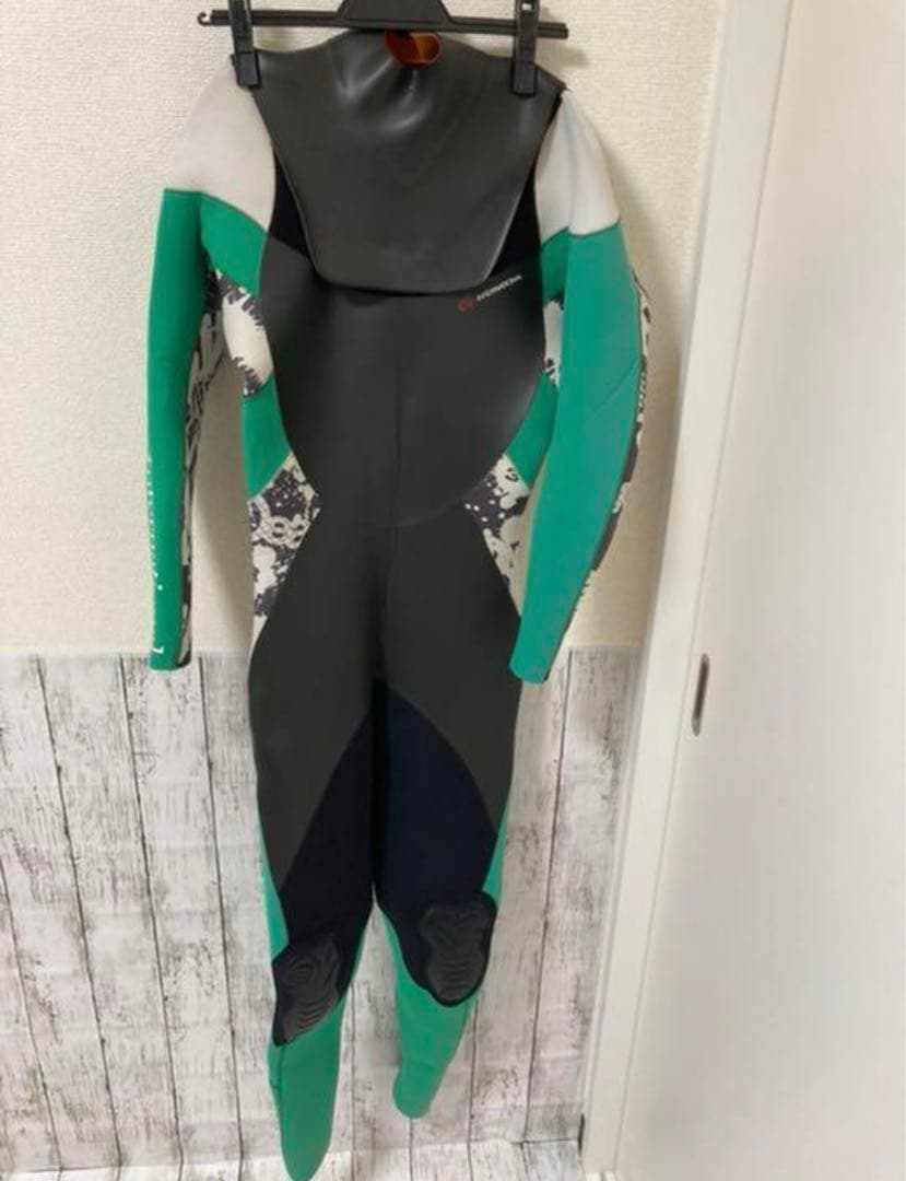 REAL B VOICE リアルビー　ボイス　ウエットスーツ　セミドライ