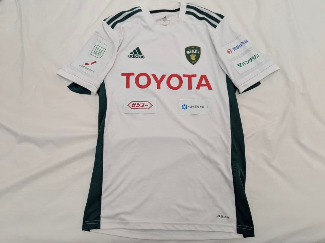 ★ラスト1点★　トヨタヴェルブリッツ　試合前ウォームアップシャツ（ホワイト）