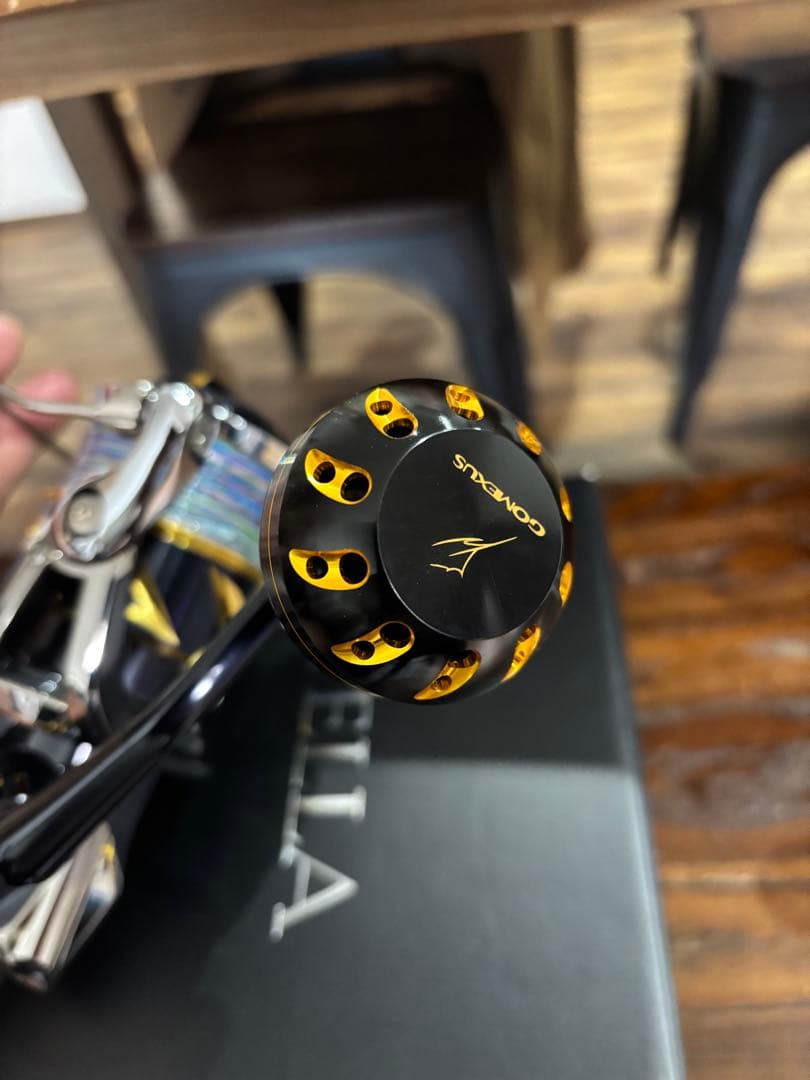 【極美品】シマノ　22ステラsw 10000hg 新品ゴメクサス　ハンドルノブ