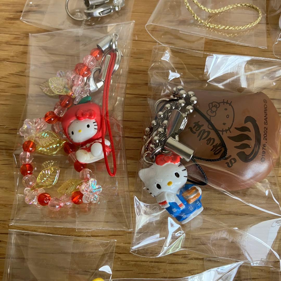 サンリオ　キティ　ご当地　根付　ストラップ　キーホルダー　11点セット