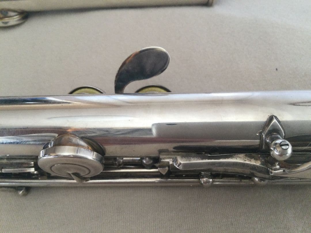 イワオフルート管体銀Eメカ　分解磨き調整済　新品購入後5年未満新品価格の4分の1