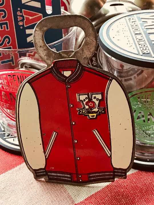 VAN JACKETスタジアムジャンパーデザイン栓抜き