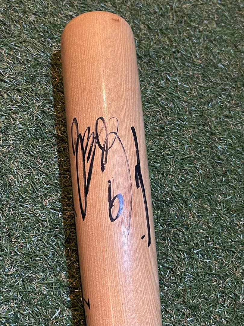 落合博満　支給品バット　直筆サイン入り　巨人時代　中日　日本ハム