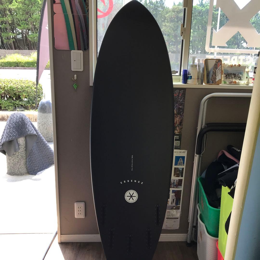 ESSENCE ブラック ショートボード　カーボン　5,6 サーフボード最強