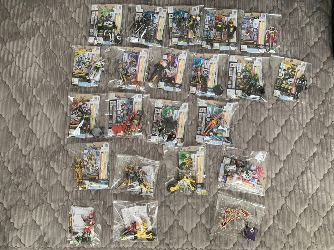 仮面ライダー エグゼイド 装動 21体 +フィギュア1体+アーマー•エフェクト