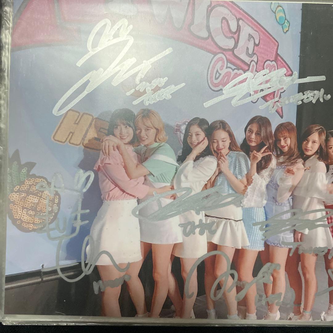 TWICE サイン入り写真 コンサートオフショット　2Lサイズ