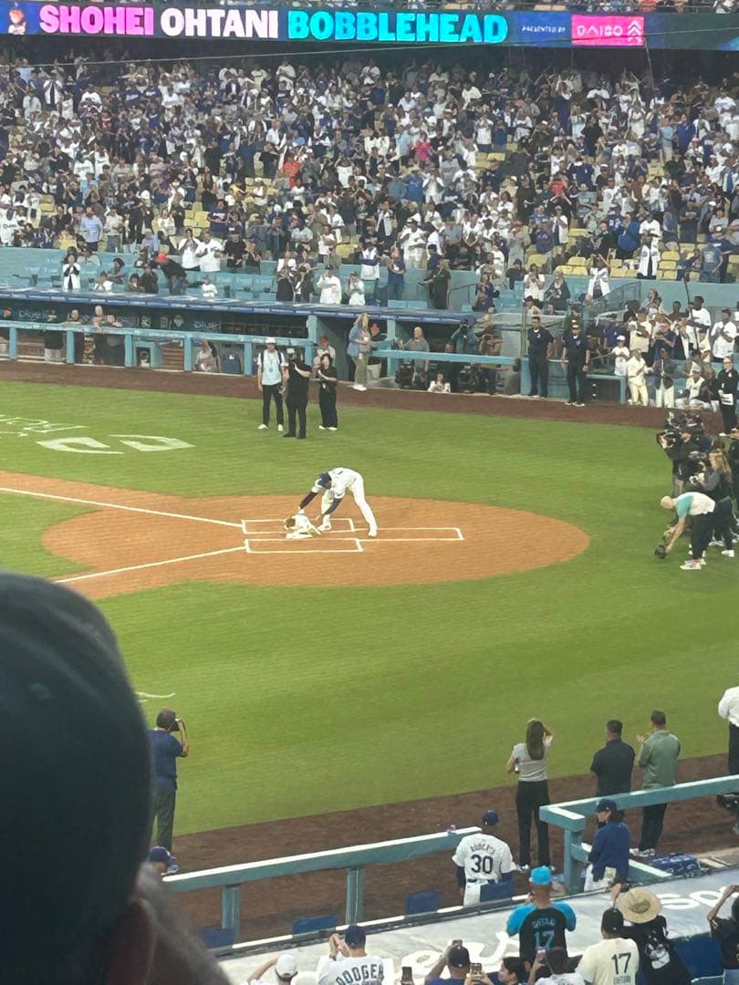 大谷&デコピンボブルヘッド　先着40000人