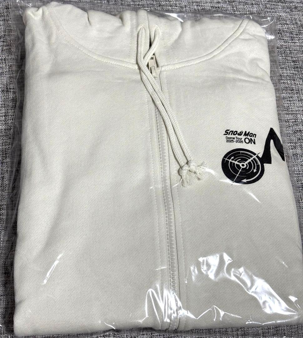 Man パーカー　L