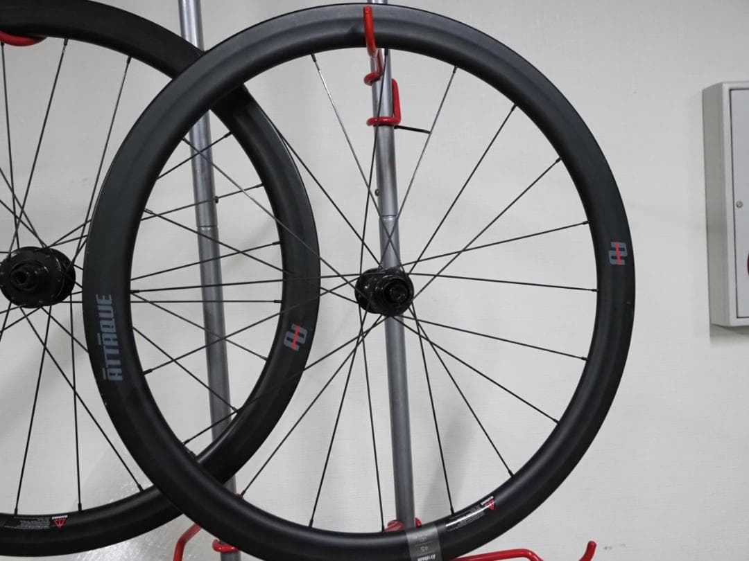 アタッキ カーボンホイール ディスクブレーキ 45mm　ATTAQUE 前後