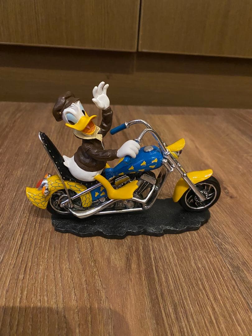 ドナルドダック　オープンロードコレクション　バイク　限定