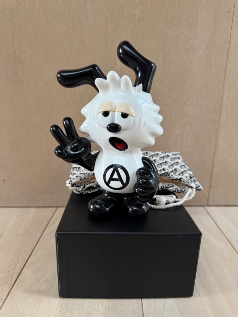 VERDY VICK フィギュア ソフビ secretbase 新宿伊勢丹限定