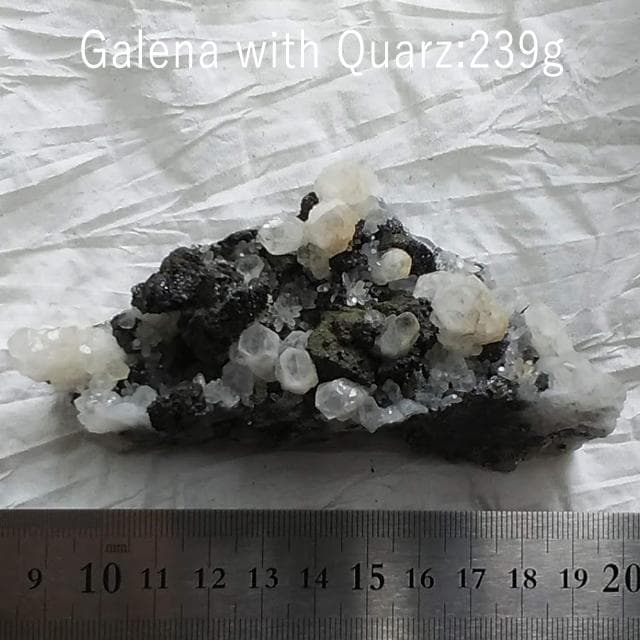 239g　共生結晶付き方鉛鉱　金属的鉛光沢　美品