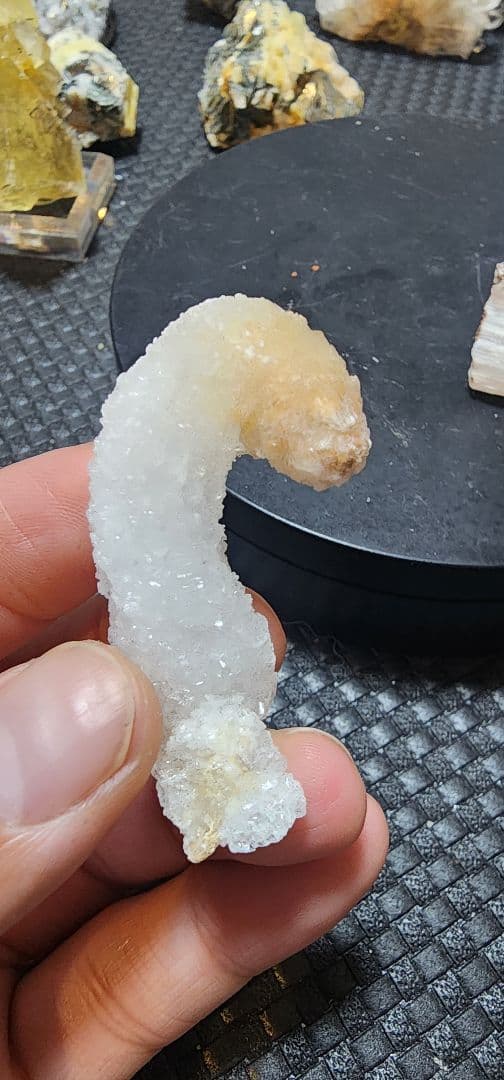 レア●蛍光羊の角セレナイト標本　２セット