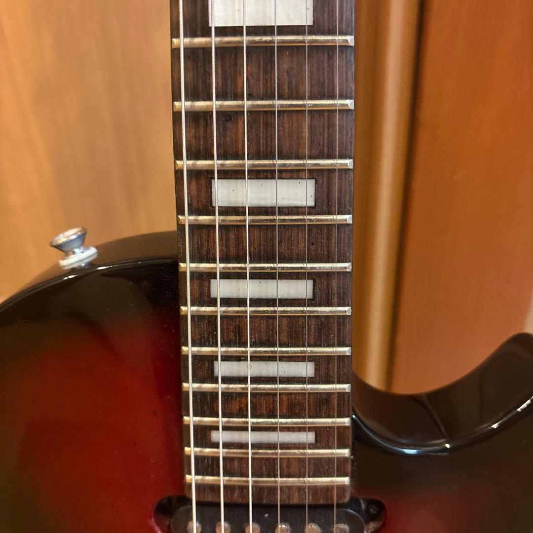 Grass Roots INORANモデル サンバースト レスポールシェイプ