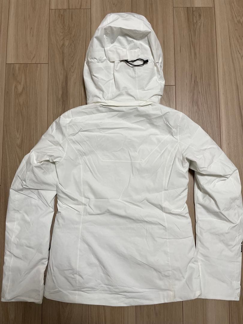 PeakPerformance アニマジャケット　女性　スキーウェア