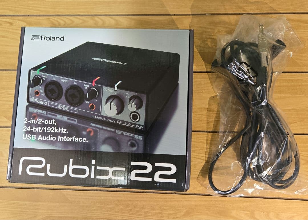 Roland Rubix 22 オーディオインターフェイス(ケーブル２本セット)