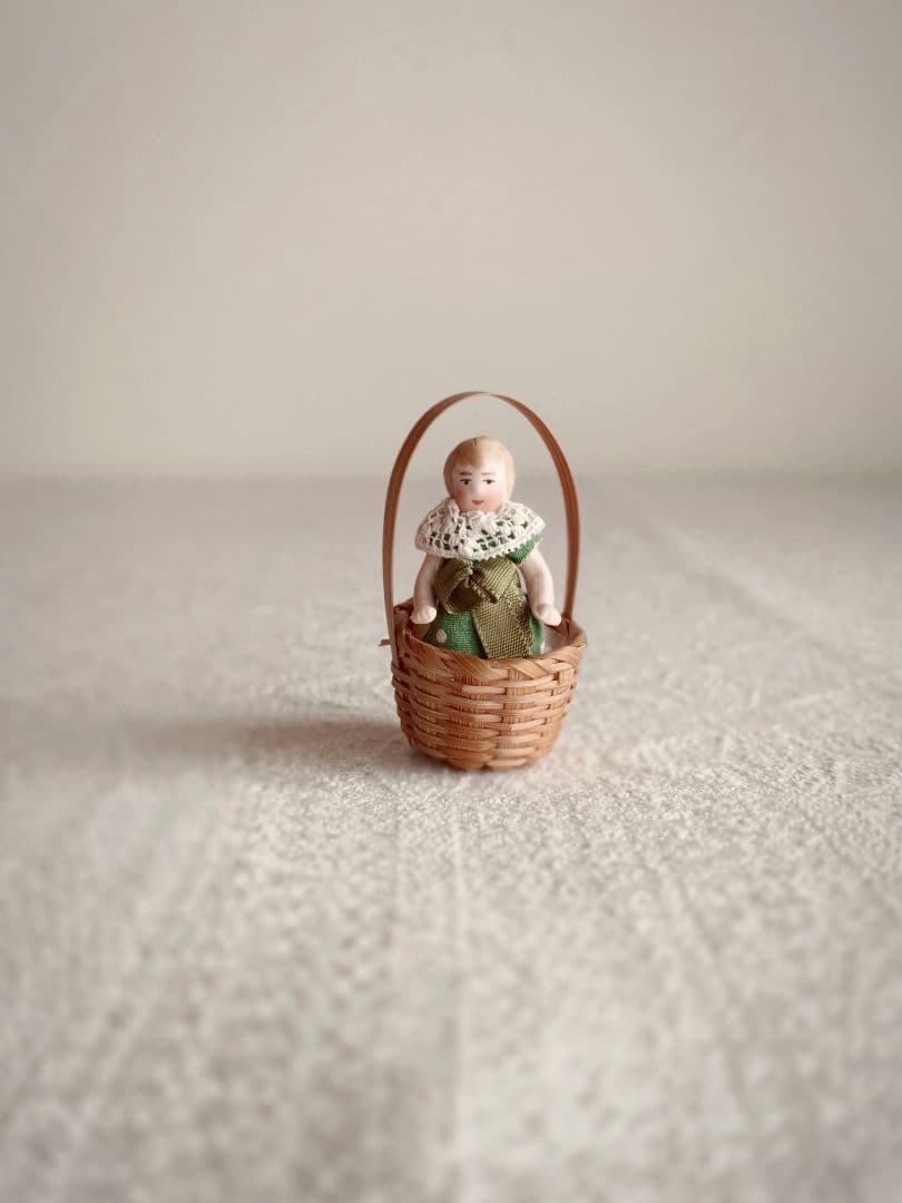 * mini doll ❀ * 親指姫のような 小さな女の子