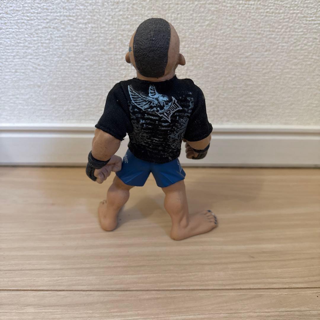 UFC フィギュア 叫ぶポーズ 約15cm