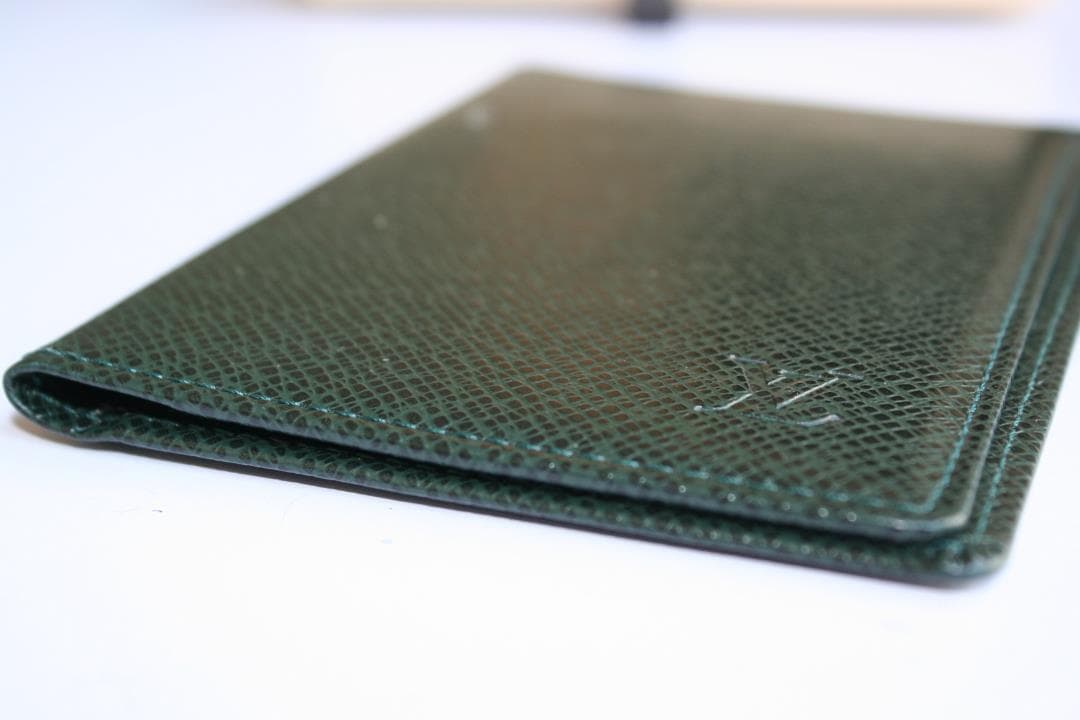 ルイヴィトン 　エピ　【名刺・オーガナイザー入れ】