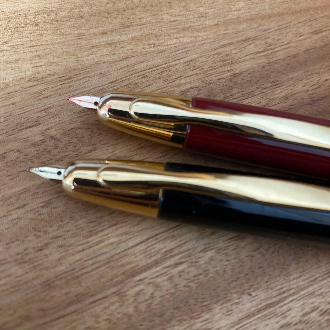 Pilot 万年筆 キャップレス　18k ブラック&レッド　付属品付