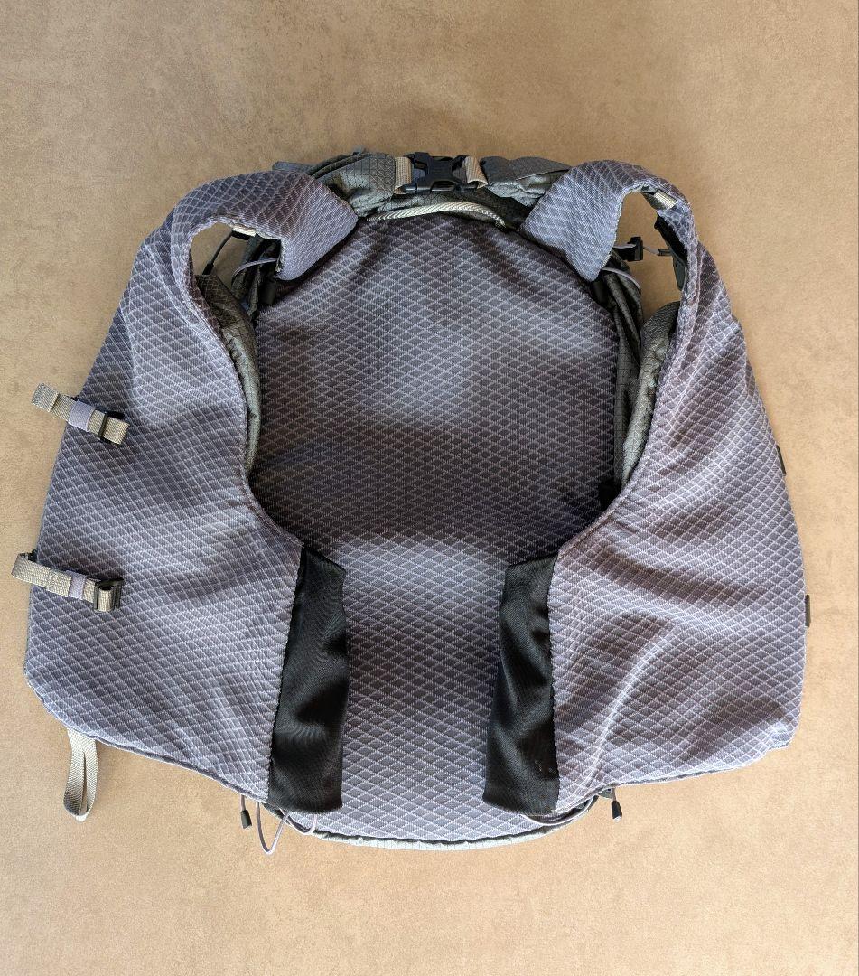 SIMMS Flyweight Vest フィッシングベスト