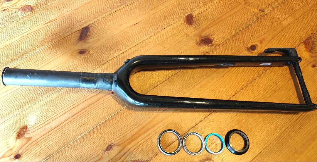 2022　ジャイアント TCX フロントフォーク