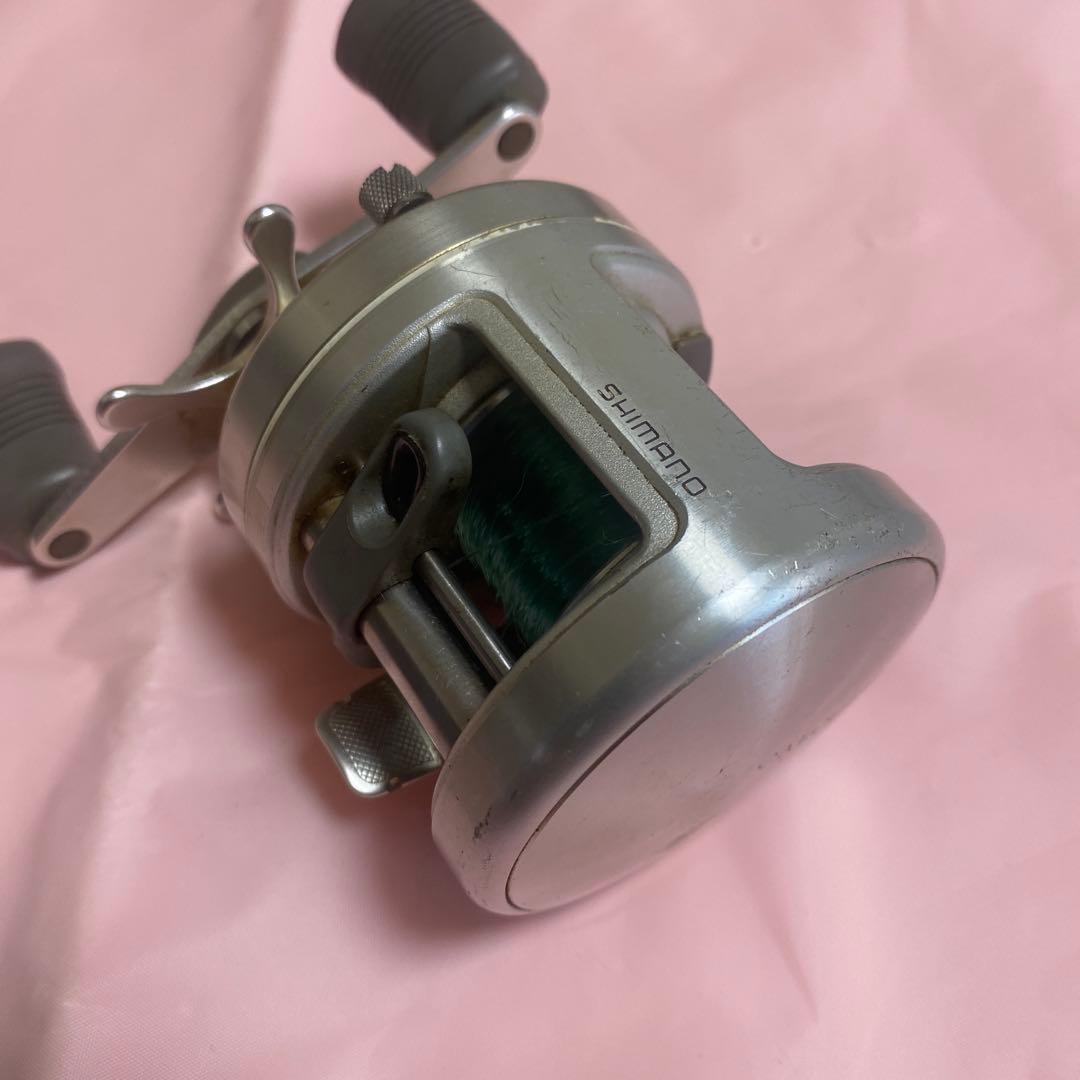 SHIMANO CALCUTTA 300 リール